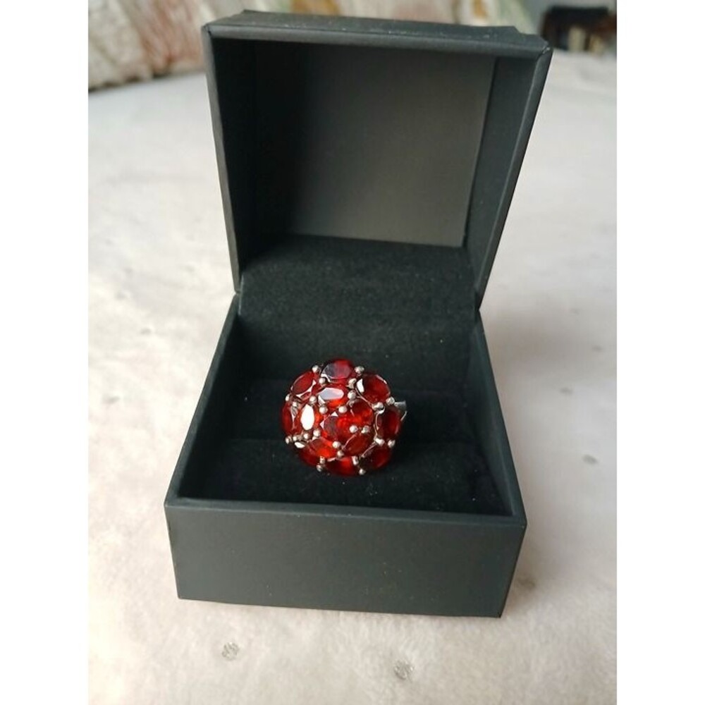Silver garnet flower ring, size 7